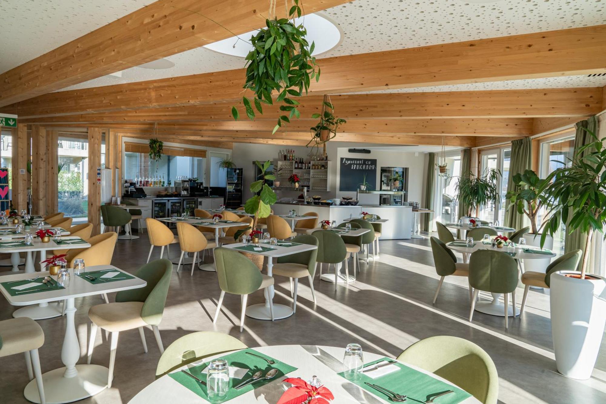 Alp Art Hotel Monthey Collombey-Muraz Exterior foto