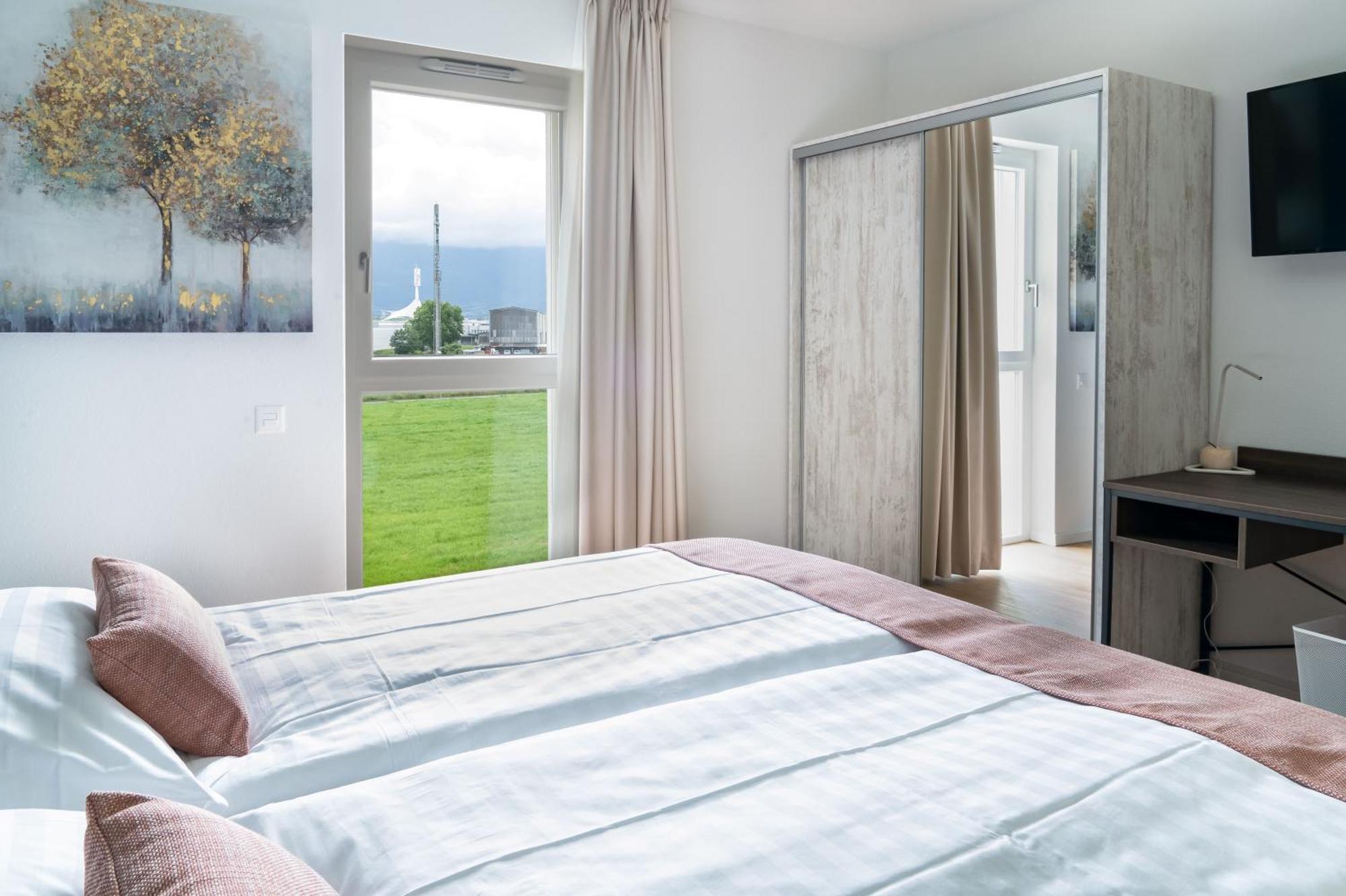 Alp Art Hotel Monthey Collombey-Muraz Exterior foto