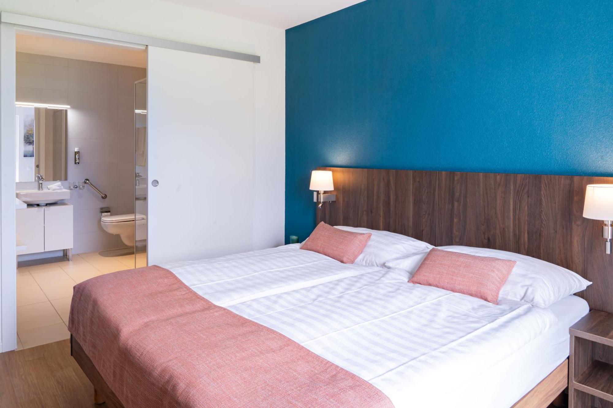 Alp Art Hotel Monthey Collombey-Muraz Exterior foto