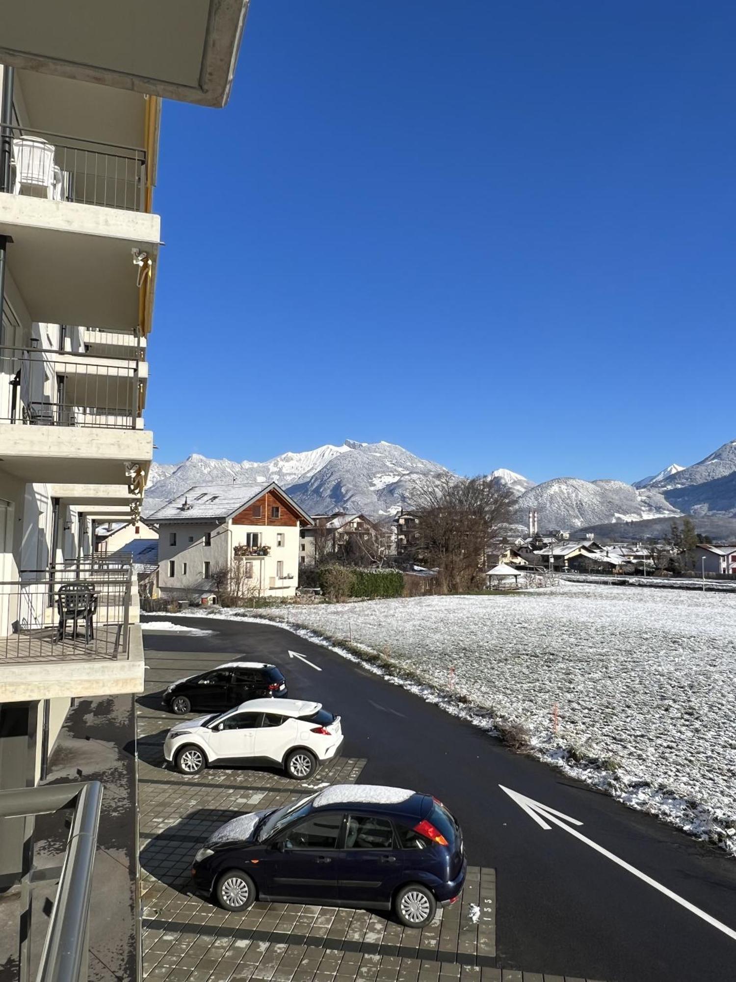 Alp Art Hotel Monthey Collombey-Muraz Exterior foto